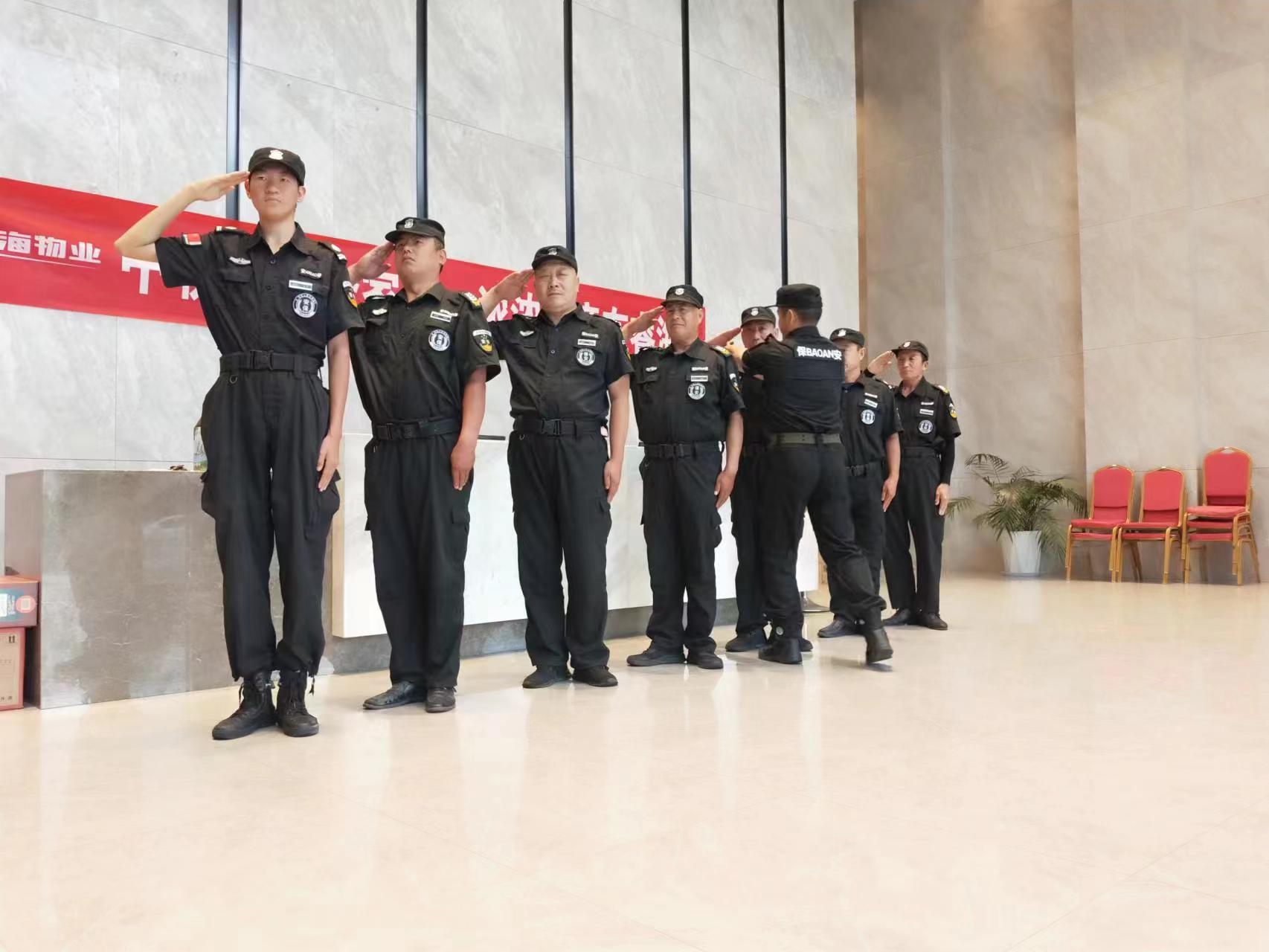 保安小兄弟 ！辛苦了！(圖4)